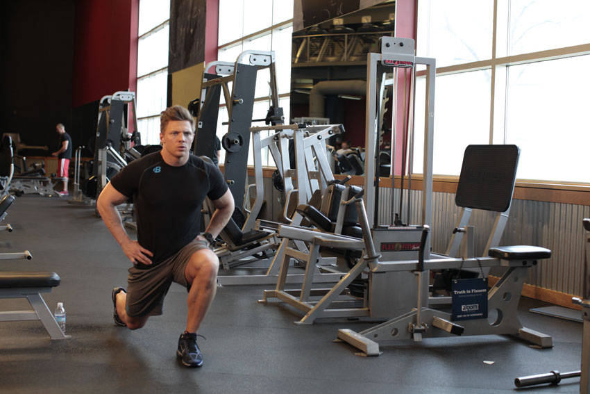 Bodyweight Walking Lunge reference position 2