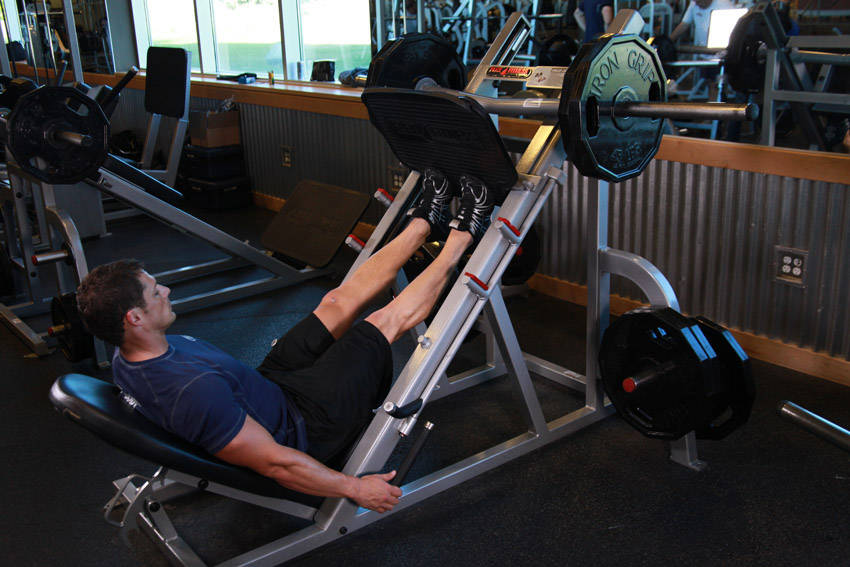 Calf Press On The Leg Press Machine reference position 2