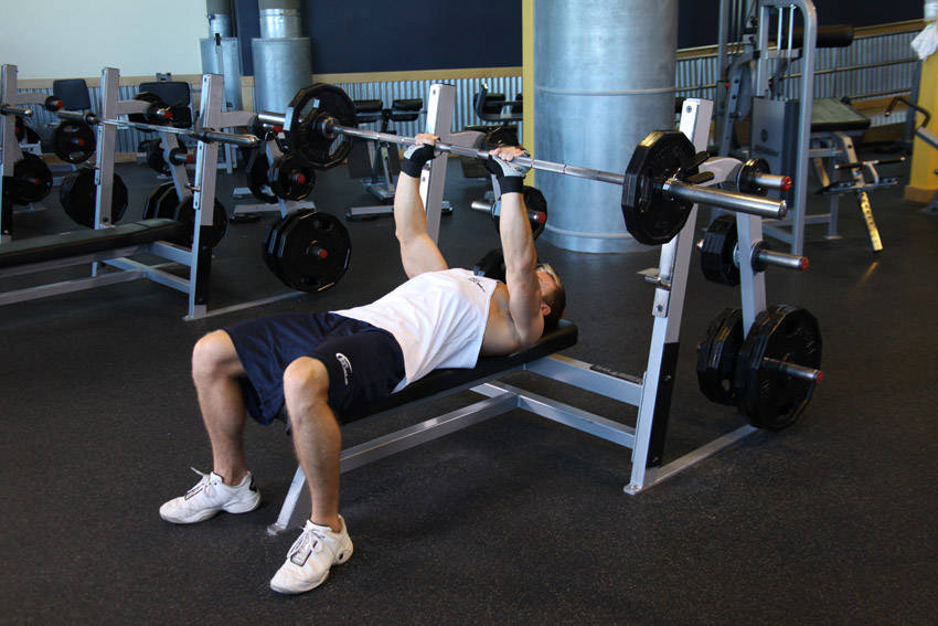 Close-Grip Barbell Bench Press reference position 2