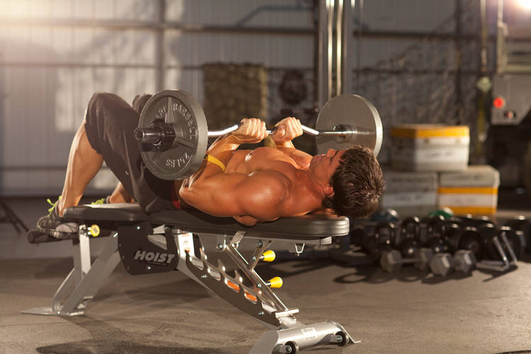 Close-Grip EZ-Bar Press reference position 2