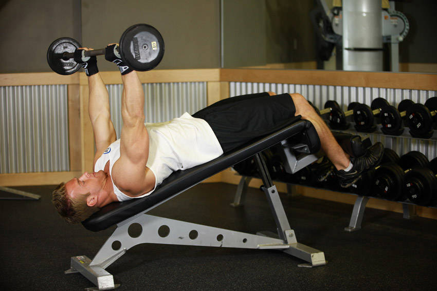 Decline Close-Grip Bench To Skull Crusher reference position 1