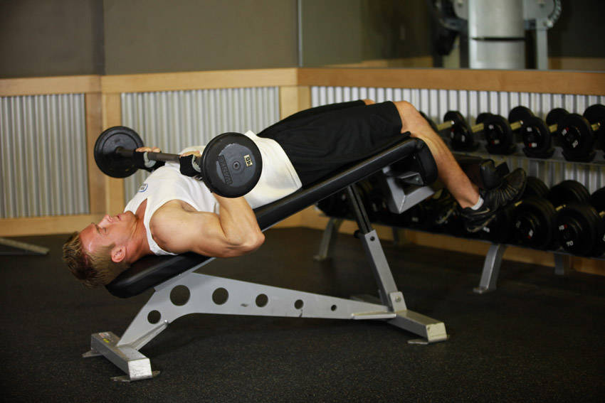 Decline Close-Grip Bench To Skull Crusher reference position 2