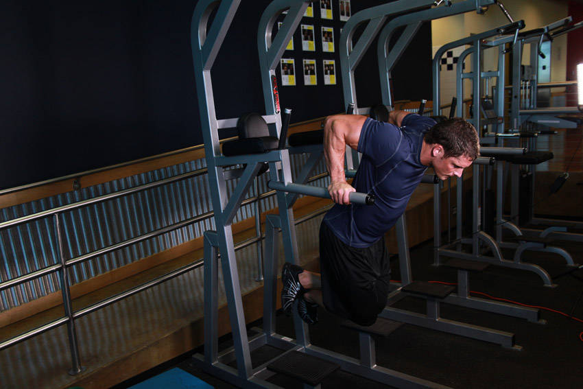 Dips - Chest Version reference position 2
