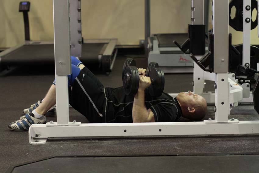 Dumbbell Floor Press reference position 2