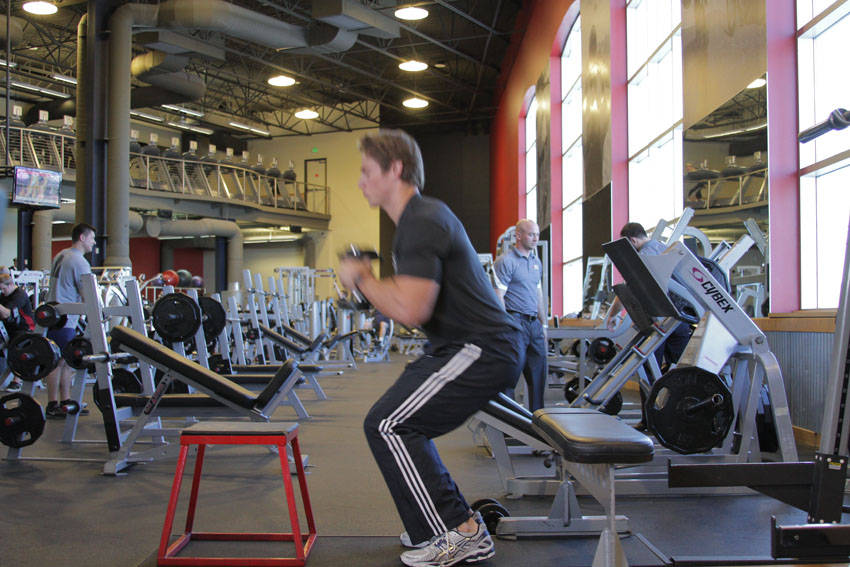 Dumbbell Seated Box Jump reference position 2