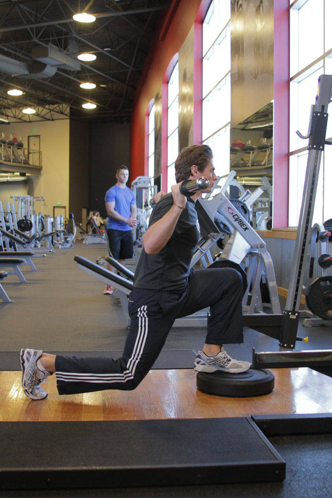 Elevated Back Lunge reference position 2