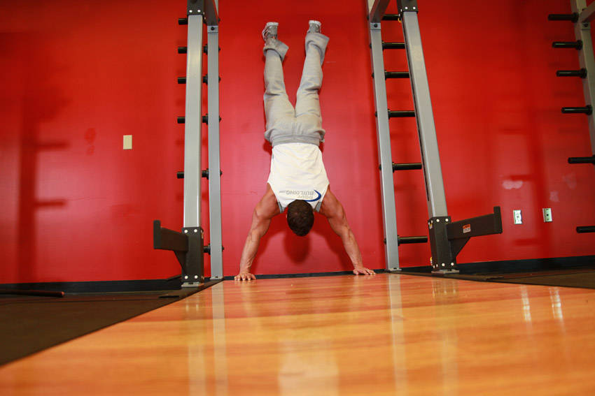 Handstand Push-Ups reference position 1