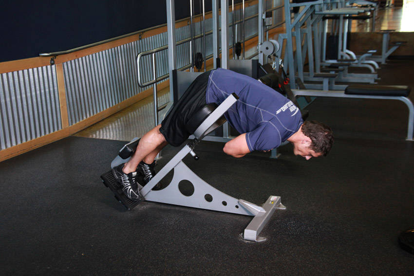 Hyperextensions (Back Extensions) reference position 2