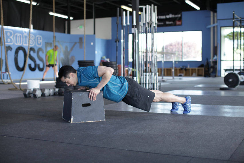 Incline Push-Up reference position 1