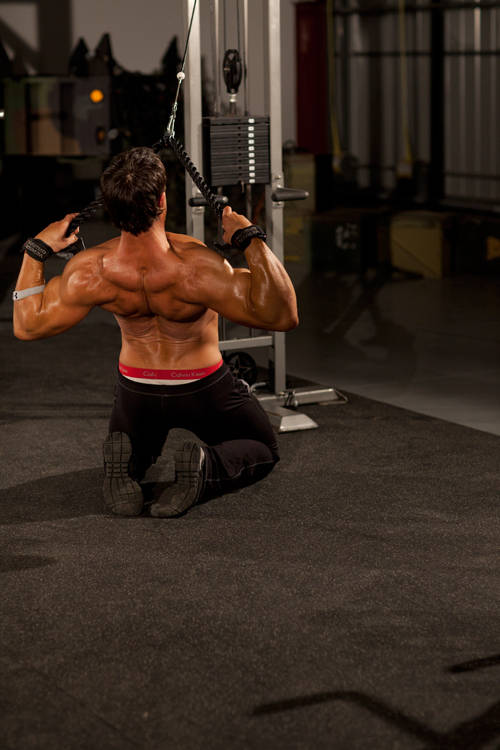 Kneeling High Pulley Row reference position 2