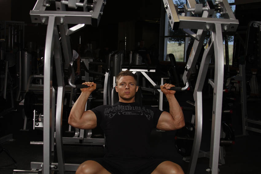 Leverage Shoulder Press reference position 1