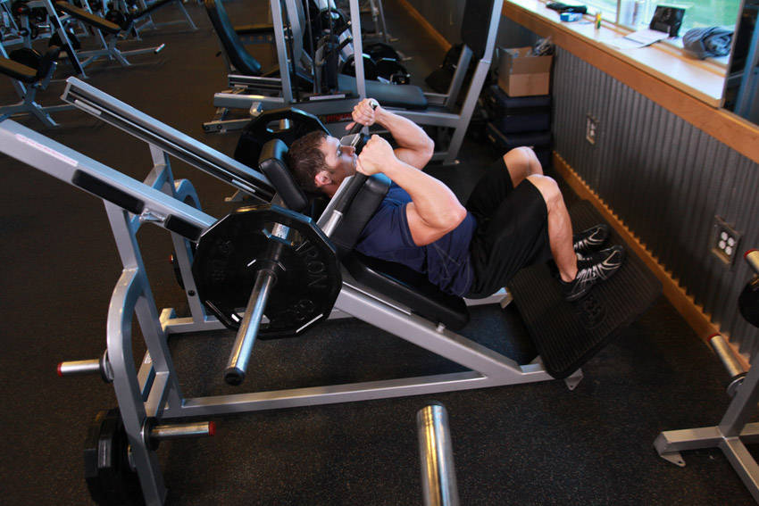 Narrow Stance Hack Squats reference position 1