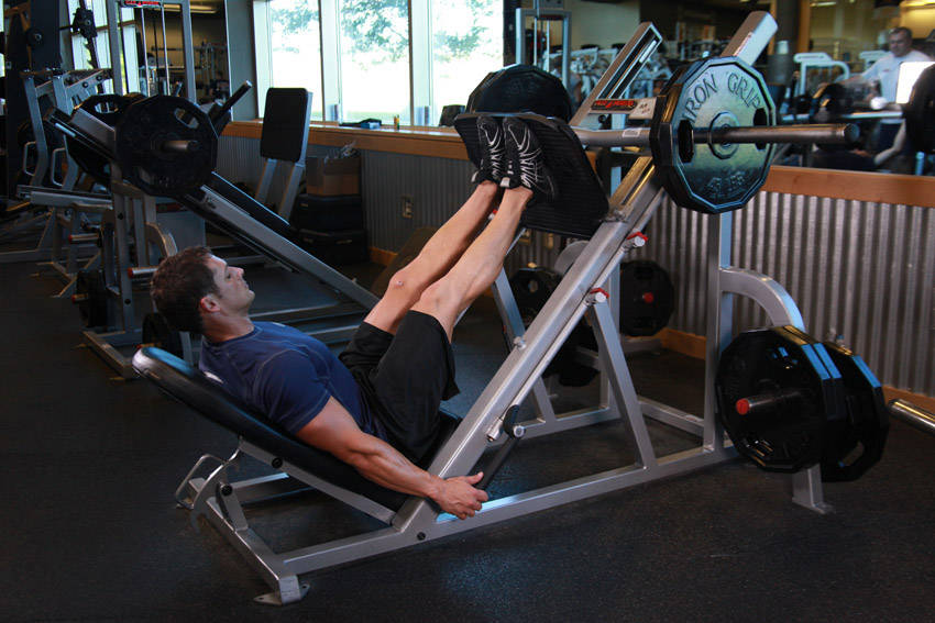 Narrow Stance Leg Press reference position 2