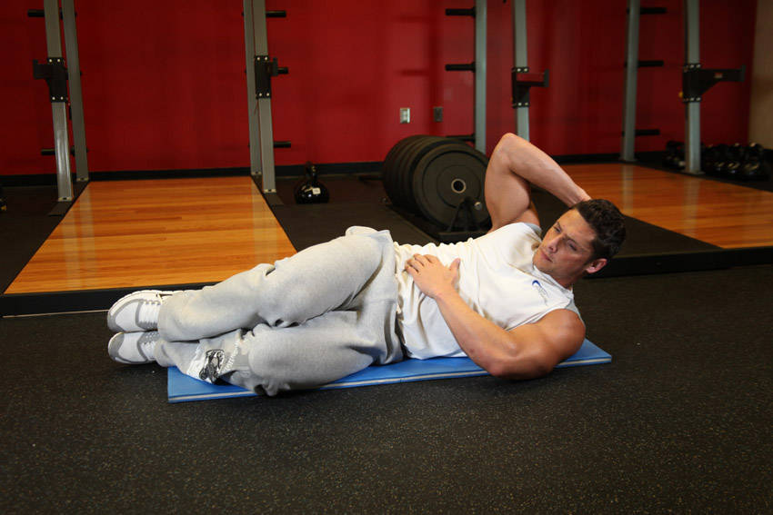 Oblique Crunches - On The Floor reference position 1