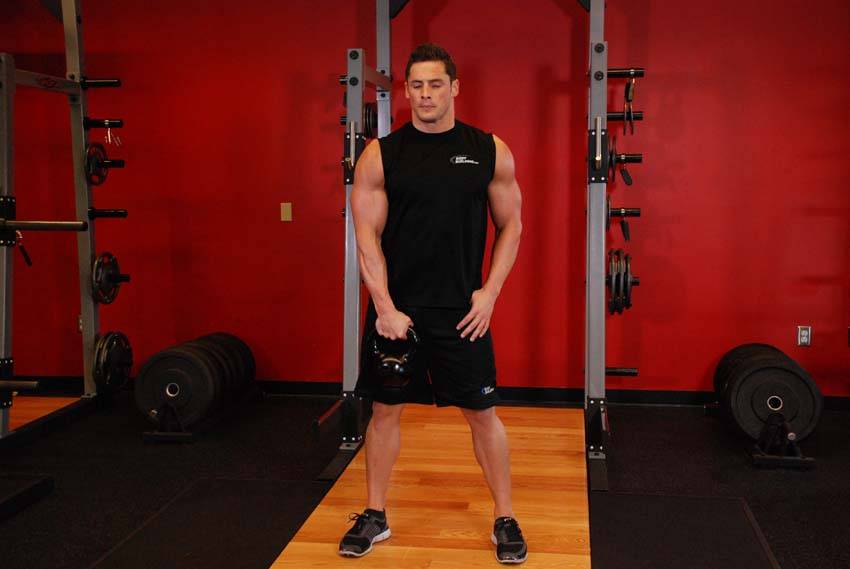 One-Arm Kettlebell Clean reference position 1