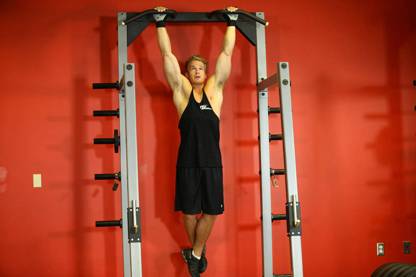 Rocky Pull-Ups/Pulldowns reference position 1