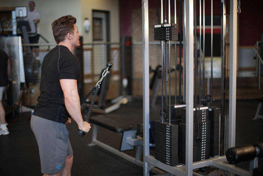 Rope Straight-Arm Pulldown reference position 2