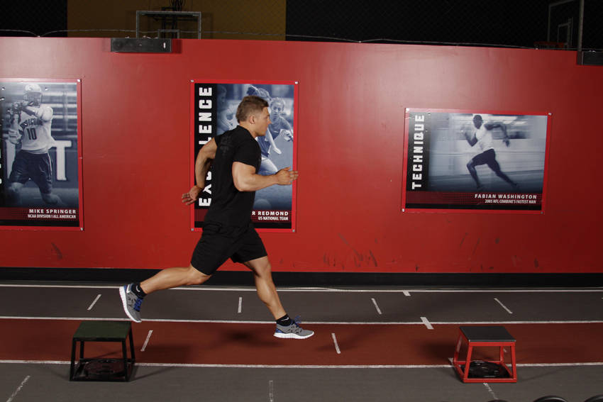 Single-Leg Stride Jump reference position 2