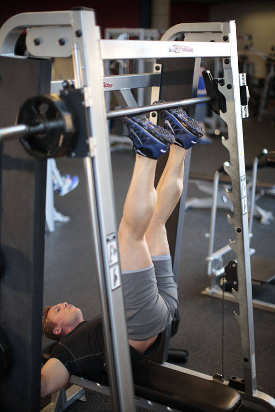 Smith Machine Hip Raise reference position 2