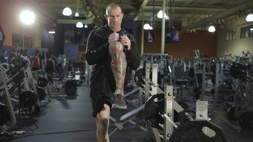 Step-up with Knee Raise reference position 2