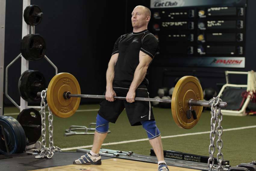 Sumo Deadlift with Chains reference position 2