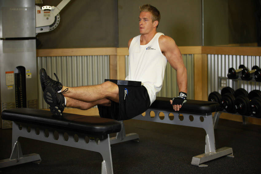 Weighted Bench Dip reference position 1