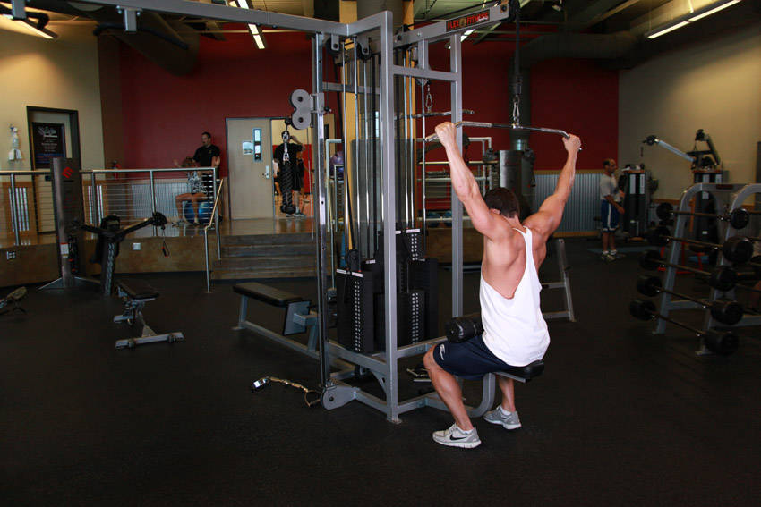 Wide-Grip Pulldown Behind The Neck reference position 2