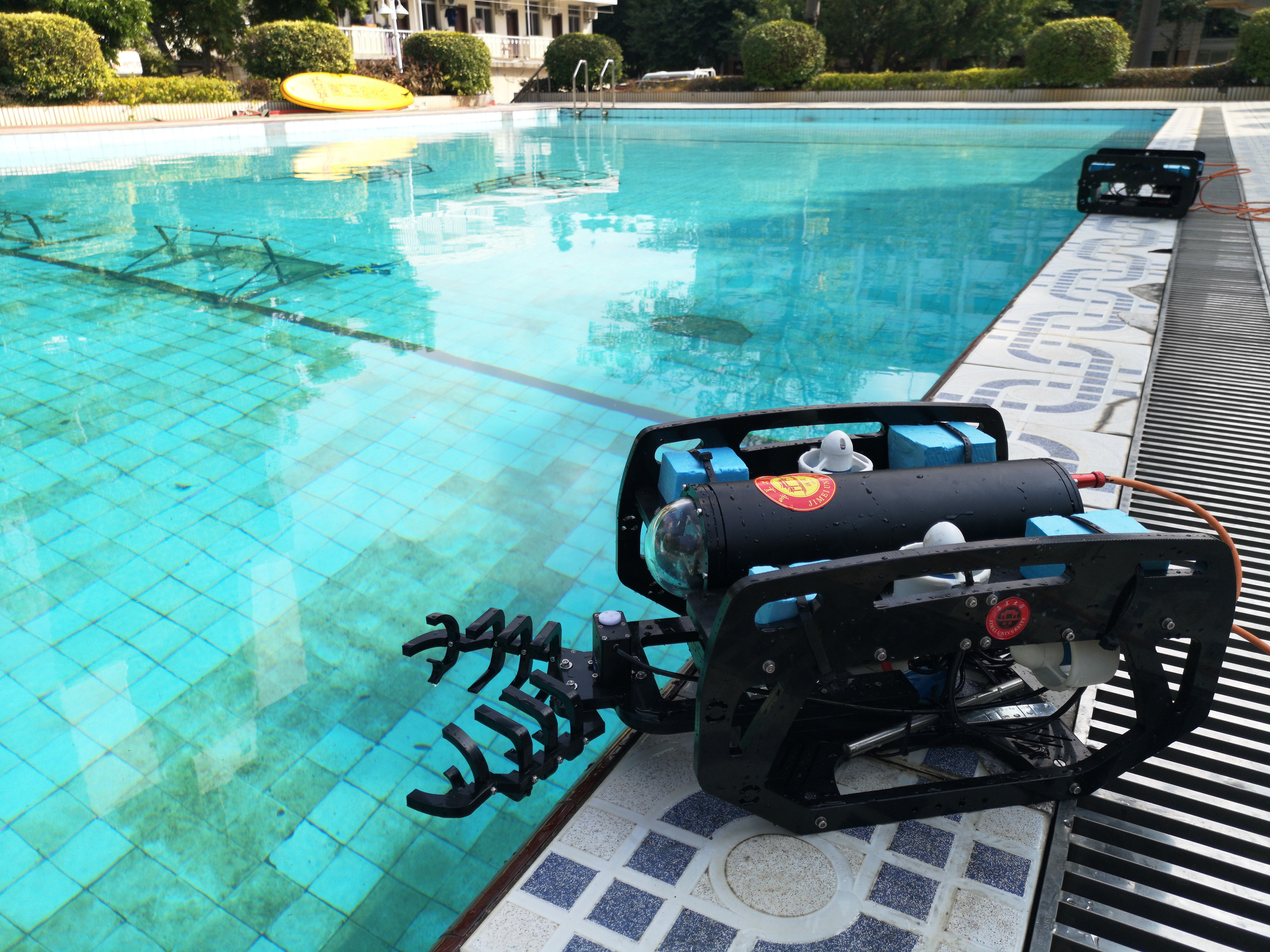 ROV2.jpg