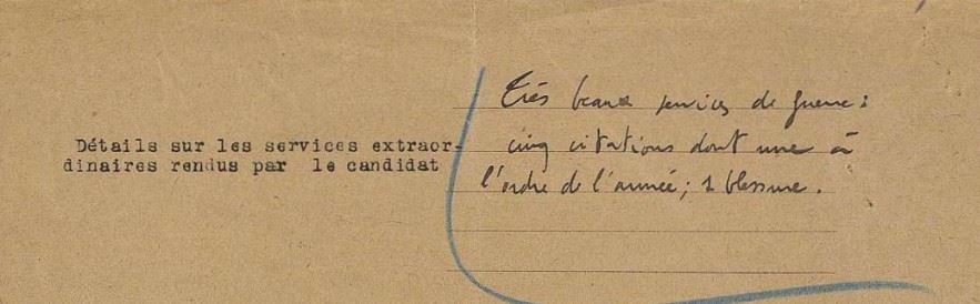 Extrait du dossier de la Légion d'honneur détaillant les services extraordinaires du candidat : cinq citations dont une à l'ordre de l'armée, une blessure