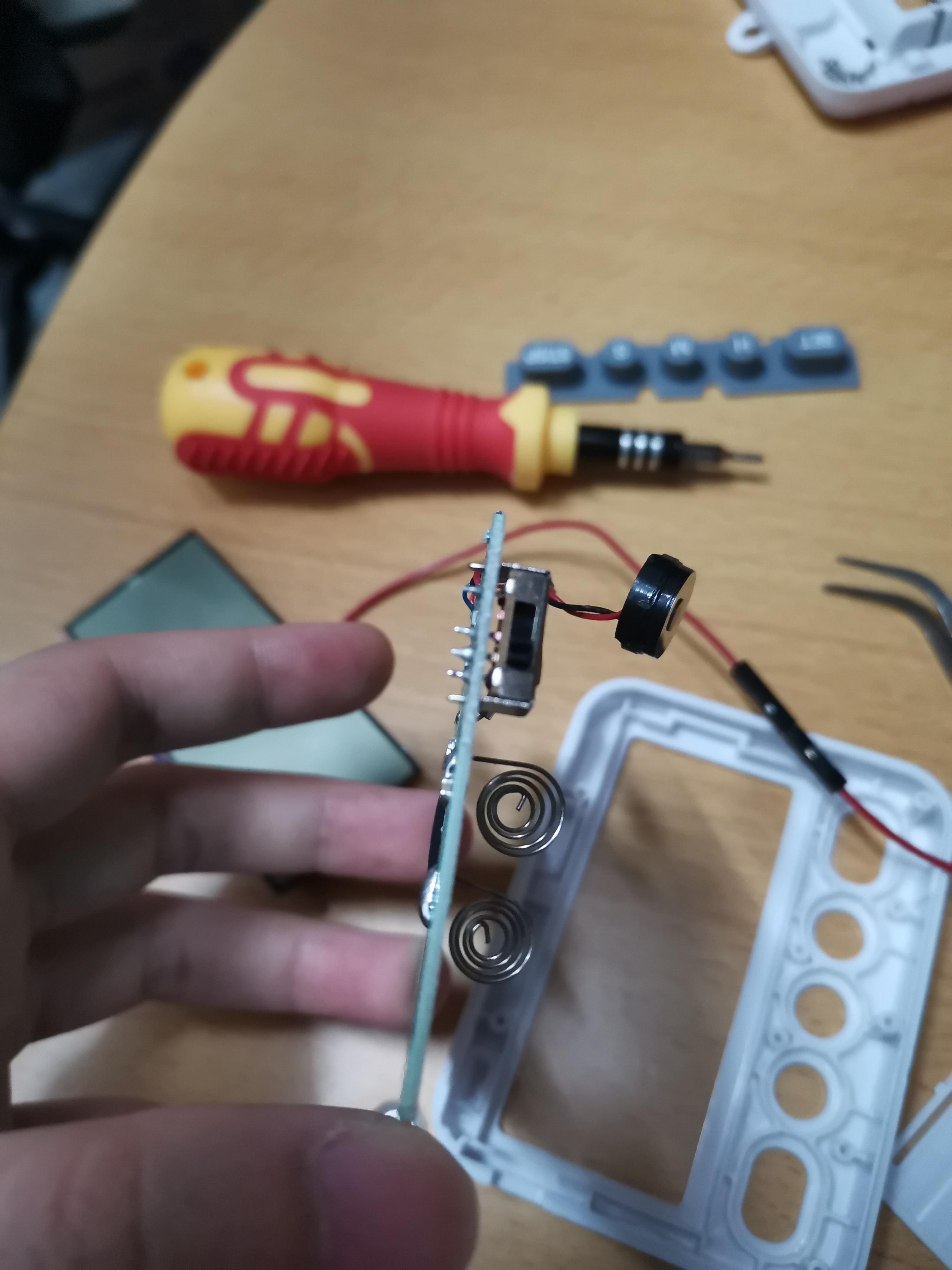 这钟修修还能用